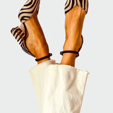 Tereza – Lodičky s Špičatou Špičkou v Zebrovaném Designu a Páskem