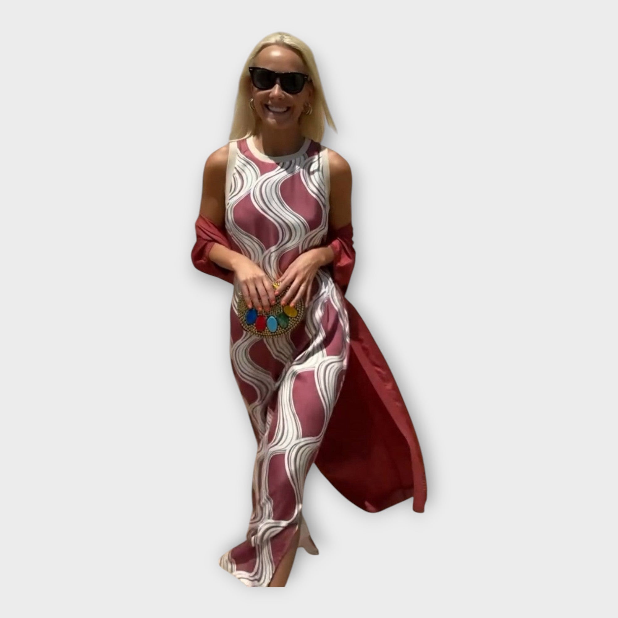 Sofie – Maxi Šaty s Moderními Vlnitými Vzory