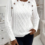 Clara – Svetr s knoflíkovými detaily a pleteným vzorem