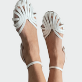 Adéla – Ploché Sandály s Pletenými Pásky