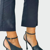 Adéla – Lodičky s Špičatou Špičkou a Páskem