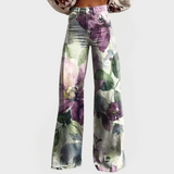 Tereza – Kalhoty s Rozšířenými Nohavicemi a Květinovým Vzorem