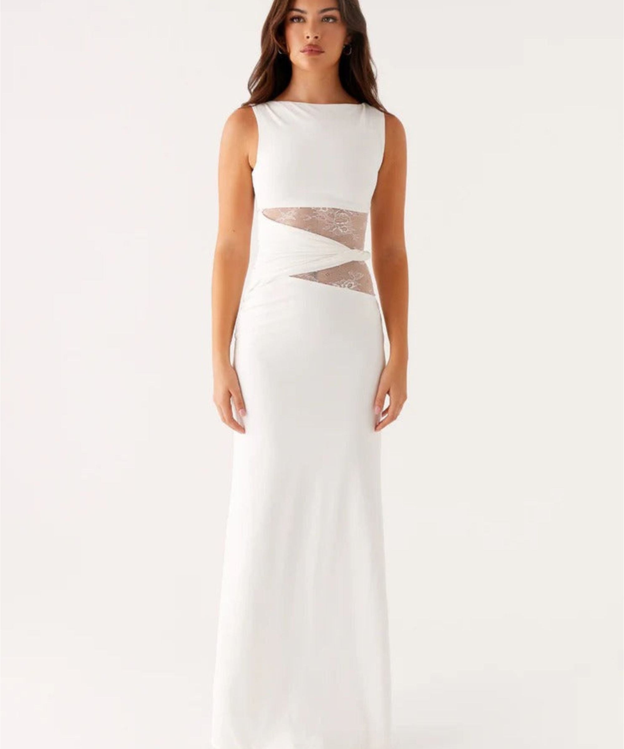 Lena – Maxi Šaty s Decentními Výřezy a Šněrováním