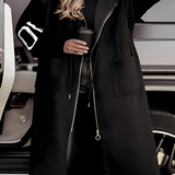 Lenka – Dlouhý Kabát s Úpletovými Rukávy a Kapucí