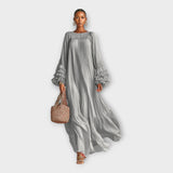 Sofia – Vzdušné Dlouhé Šaty s Elegantními Detaily