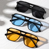 Adéla – Čtvercové Brýle s Nýty