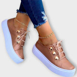 Adéla – Elegantní Sneakers s Minimalistickým Designem