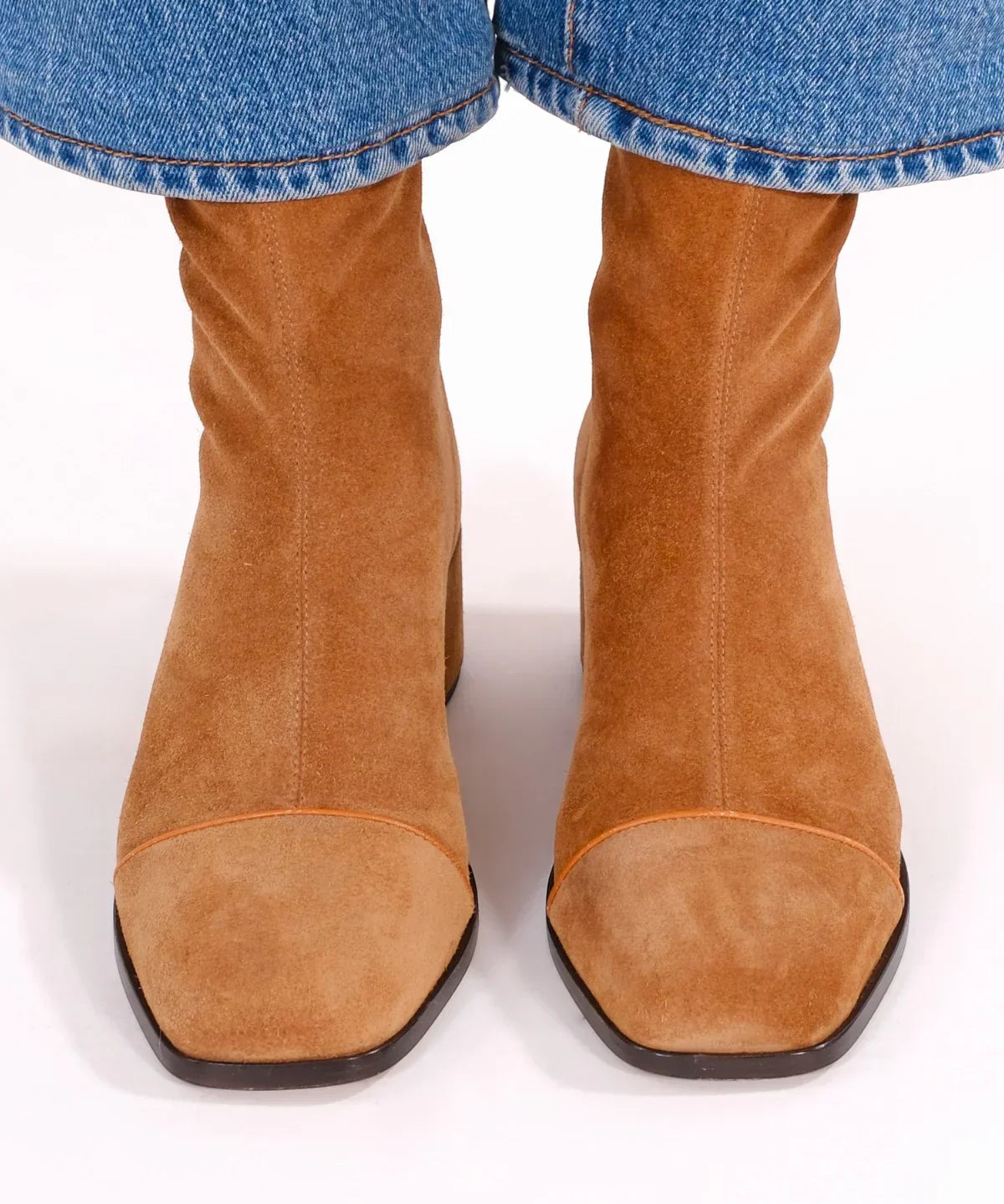 Lily - Elegantní semišové kotníkové boty