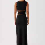 Lena – Maxi Šaty s Decentními Výřezy a Šněrováním