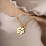 Roselle - Náhrdelník S Gravírovanou Tlapkou