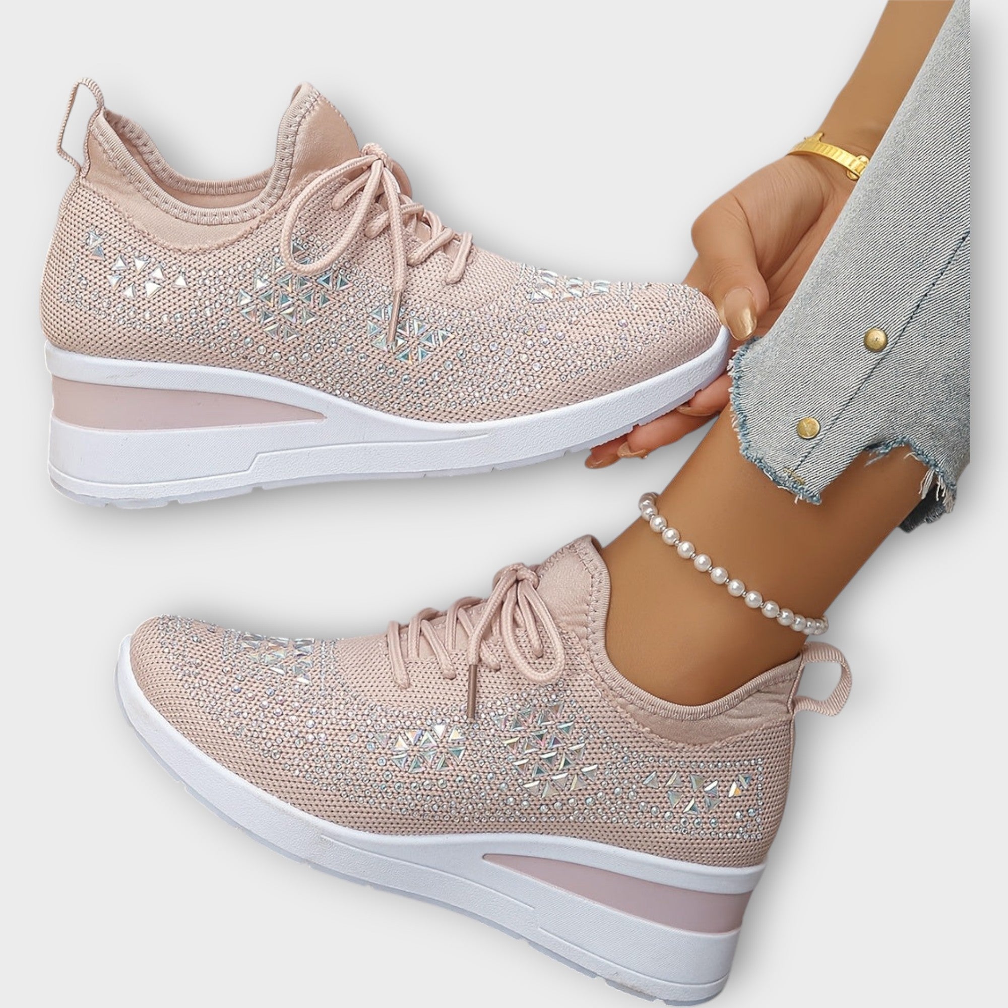 Adéla – Sportovní Tenisky s Moderním Designem