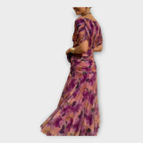 Adéla – Vzdušné Šaty s Působivým Výstřihem